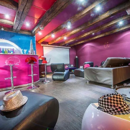 La Maison Arouet * Saint-Loup-Lamaire