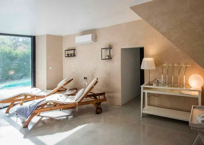 La Maison Arouet * Saint-Loup-Lamaire